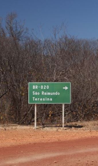 placa de transito indicando São Raimundo